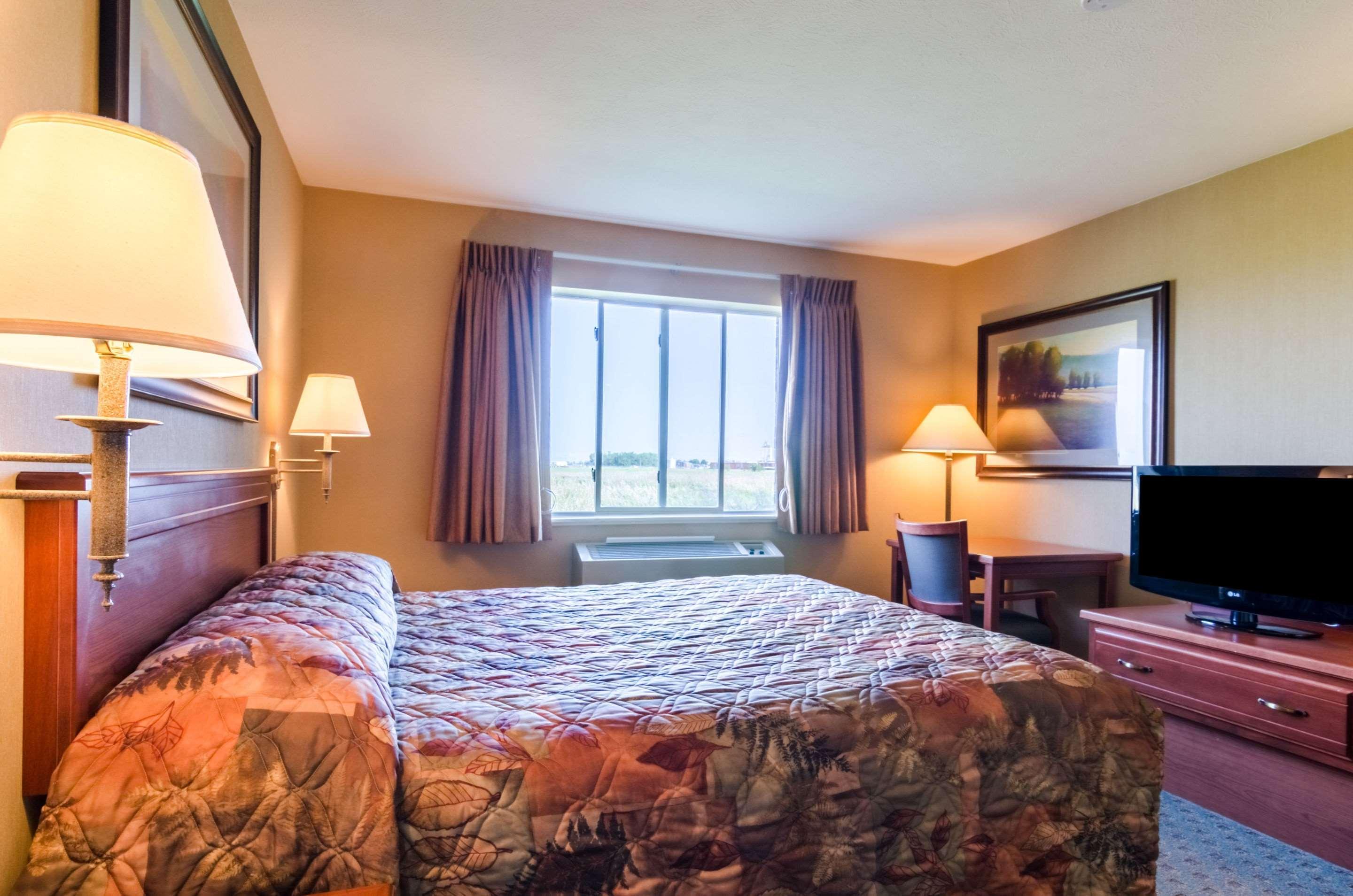 Super 8 By Wyndham Cozad Hotel Exterior photo