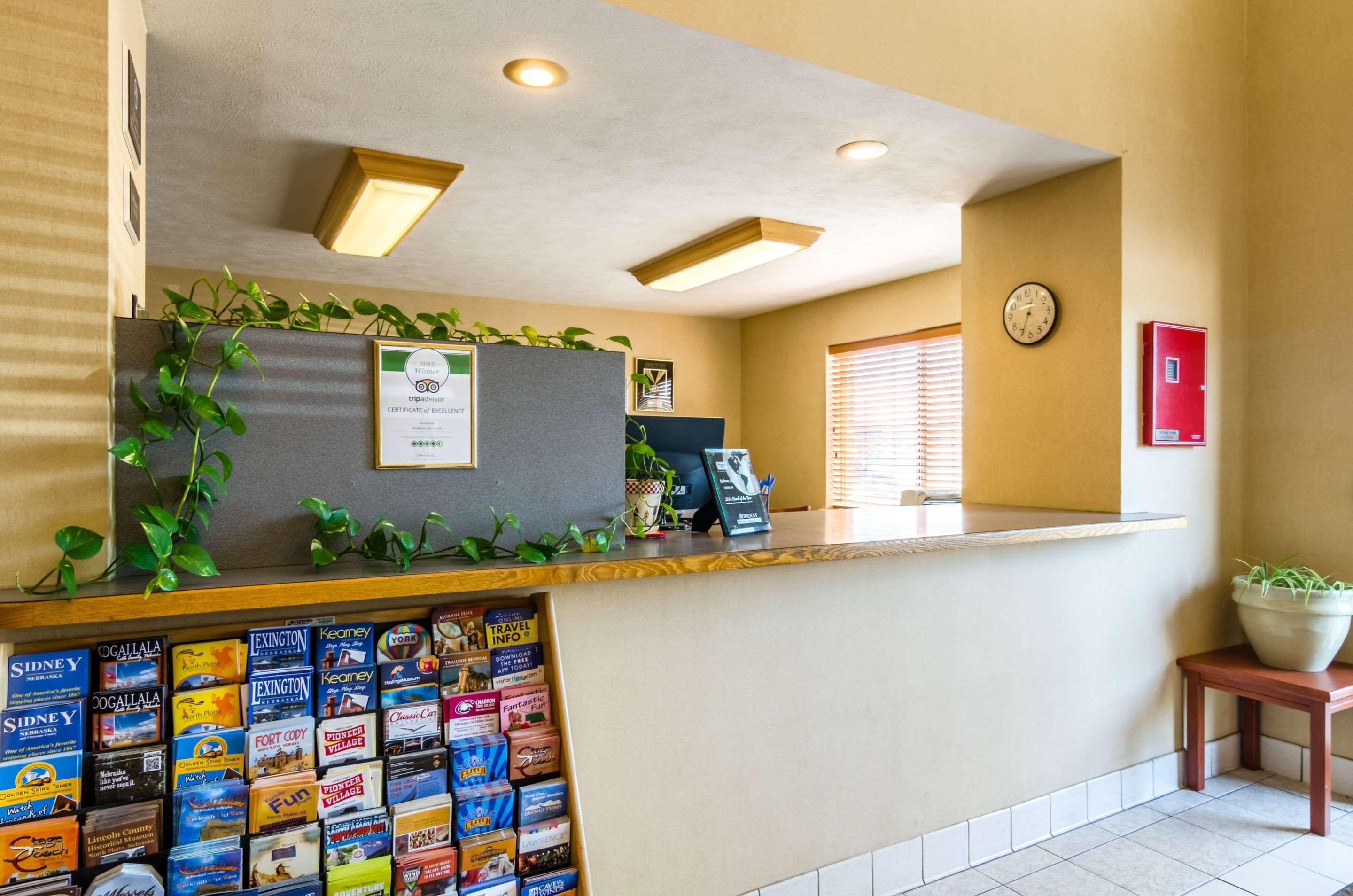 Super 8 By Wyndham Cozad Hotel Exterior photo