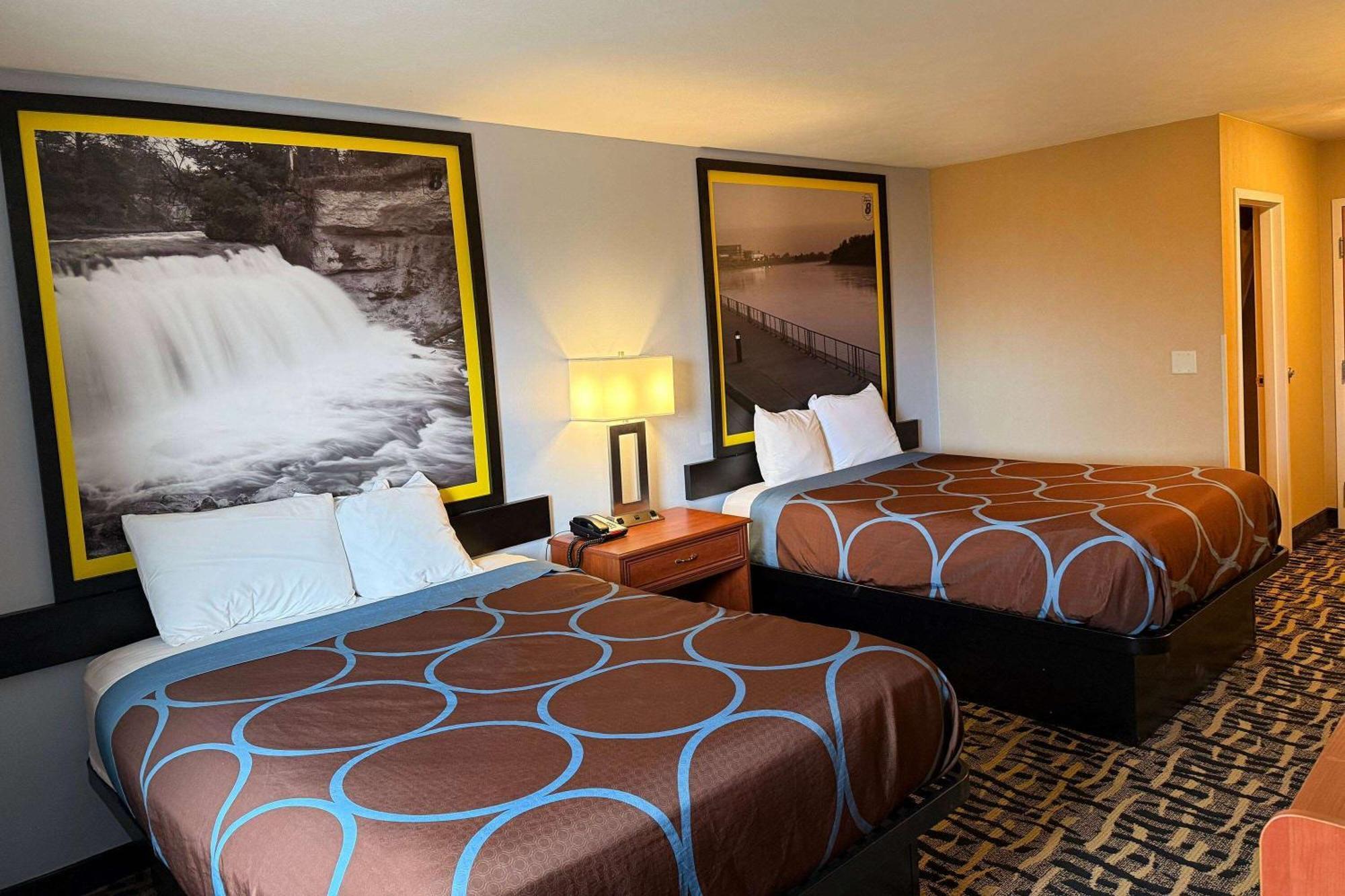 Super 8 By Wyndham Cozad Hotel Exterior photo