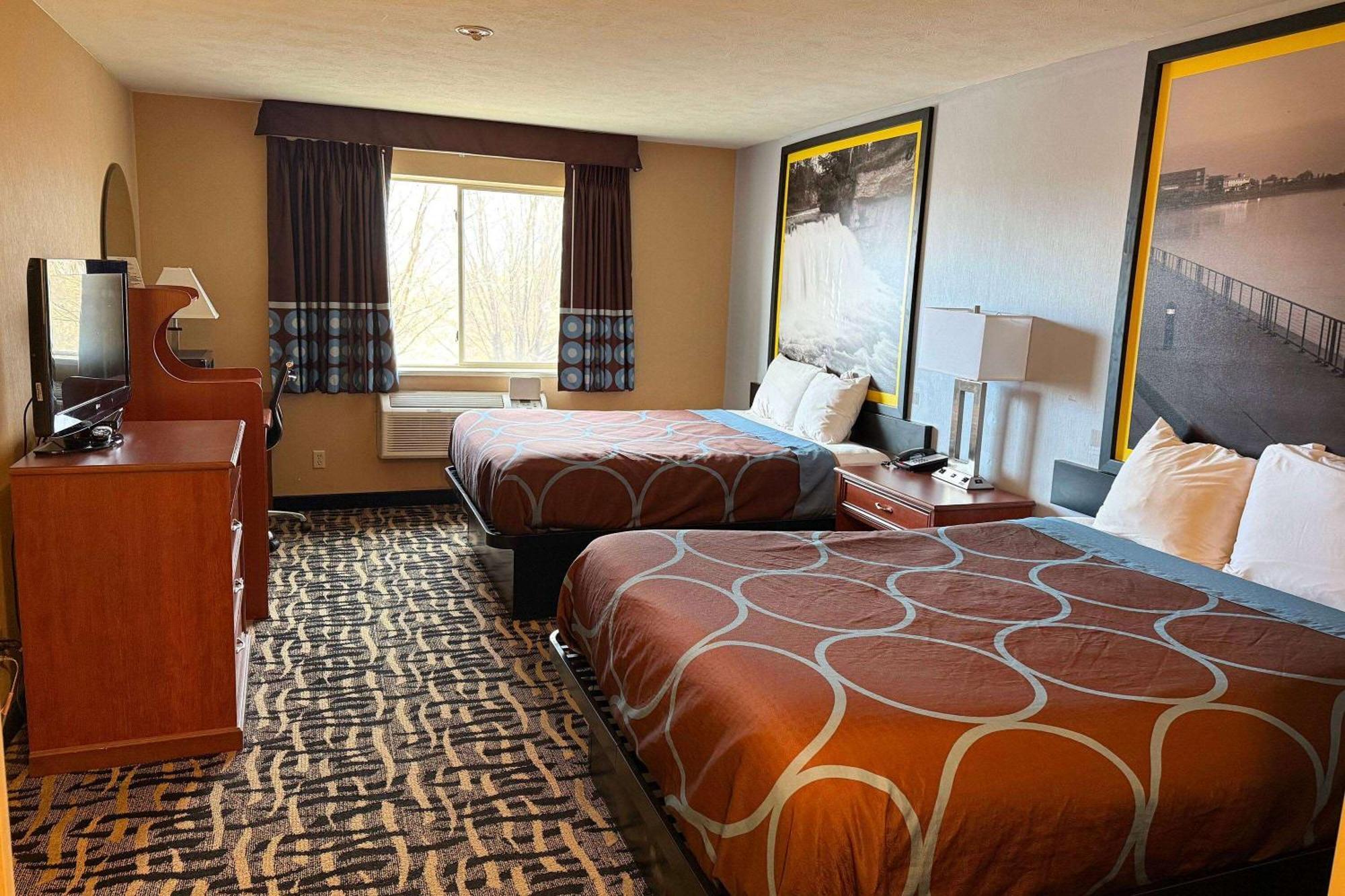 Super 8 By Wyndham Cozad Hotel Exterior photo